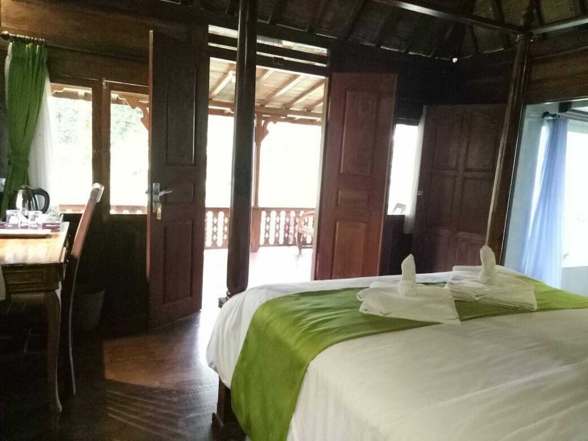 The Aura Shanti Retreat Baturiti Exterior photo