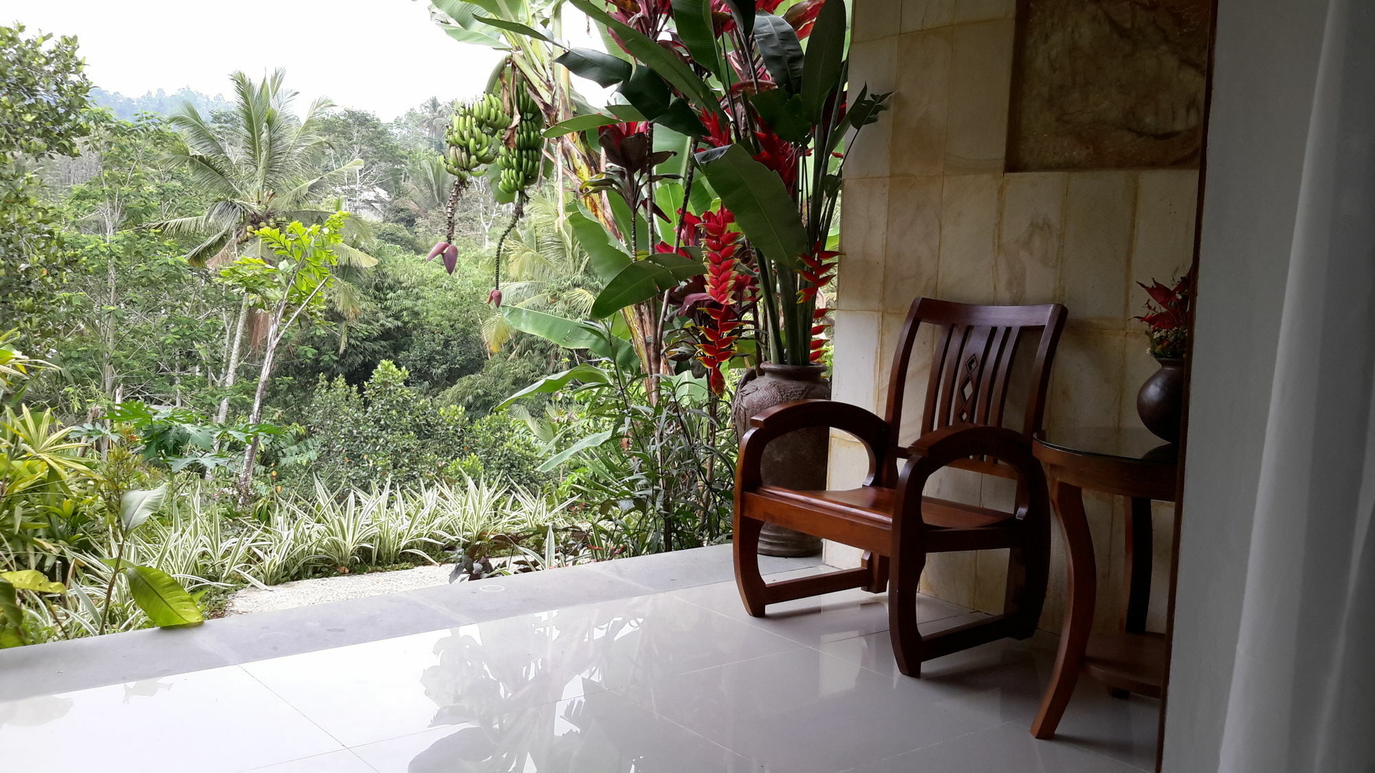 The Aura Shanti Retreat Baturiti Exterior photo